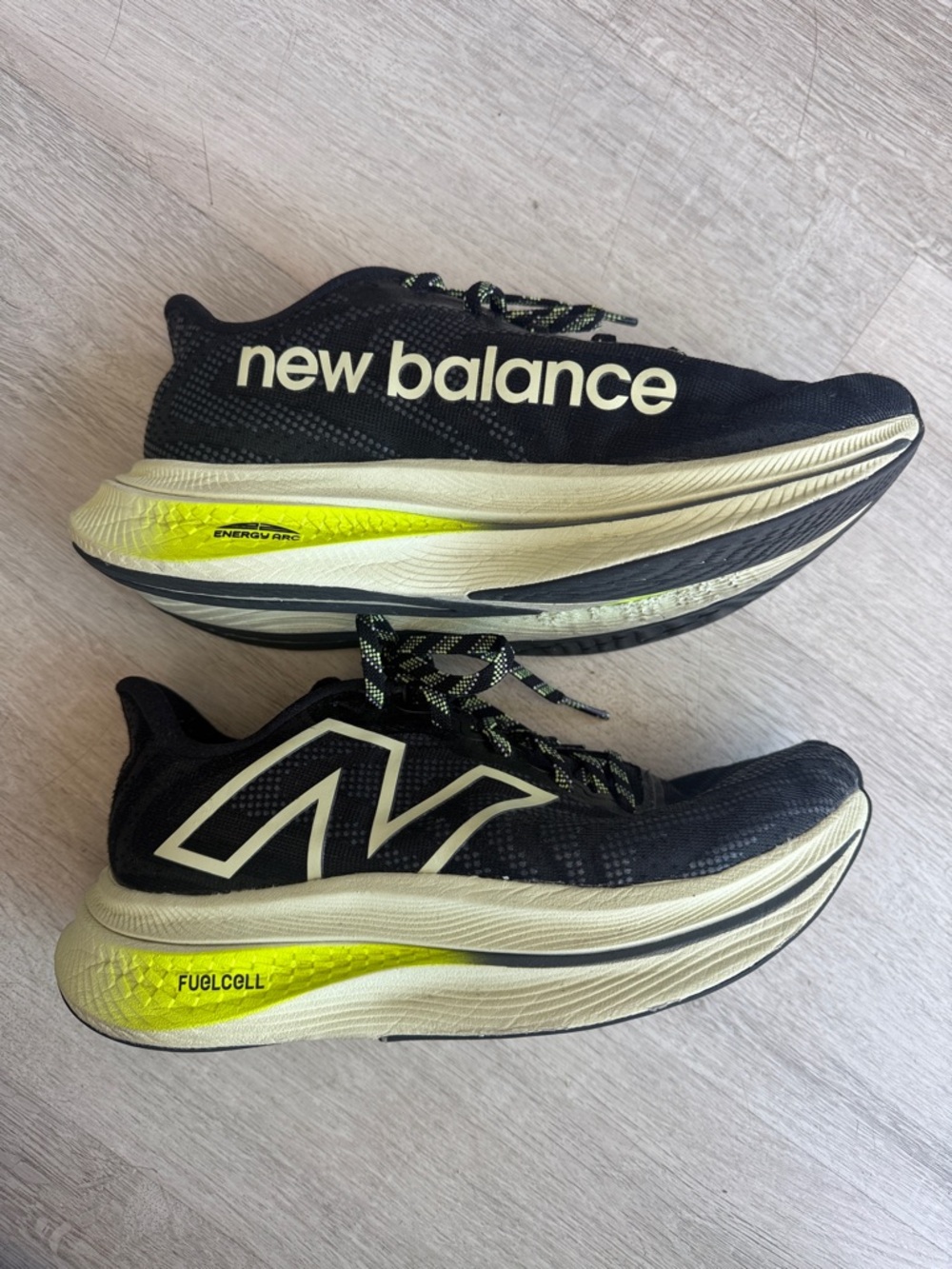 New Balance Black & Neon Yellow FuelCell SuperComp Running Sneakers - Picture 3 of 7